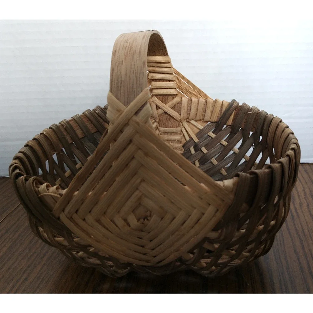 7 Inch Wicker Basket With Square Pattern